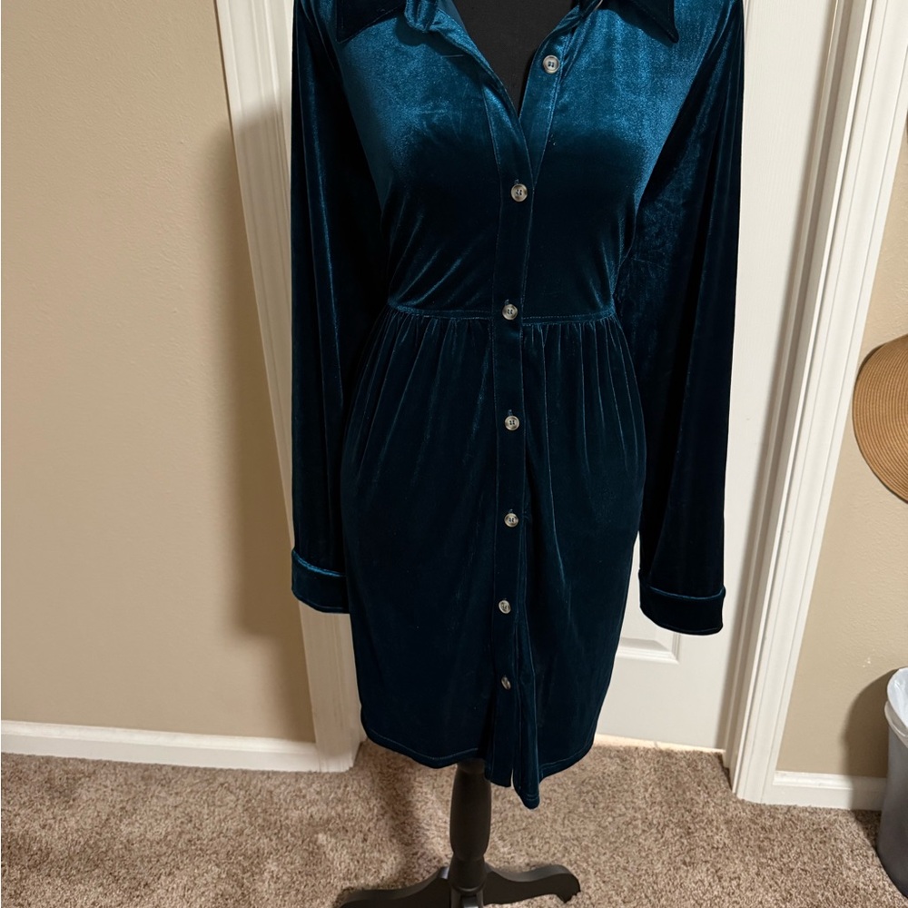 JODIFL Velvet Long Sleeve Dress in Rich Blue